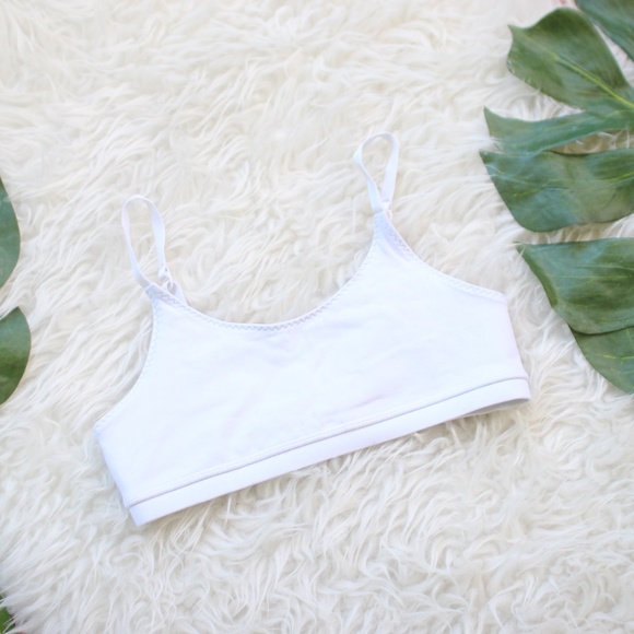 Ivivva Other - Ivivva Lululemon White Sports Bra Size 12